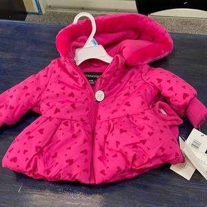Puffy coat! Pink with dark pink heartsNWT